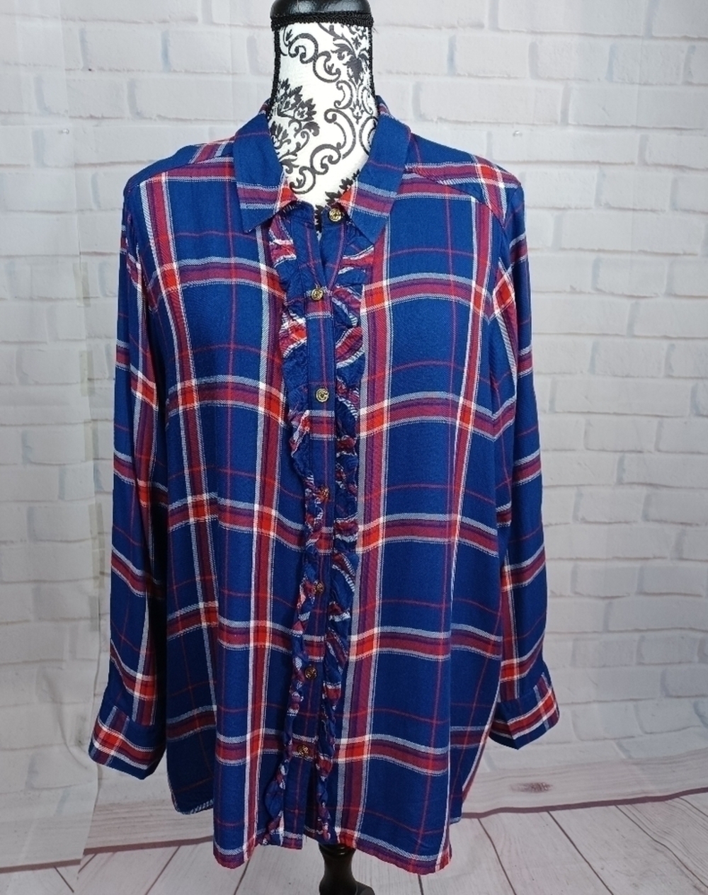 C. Wonder womens button ruffle front long sleeve plaid print top sz 22w b32